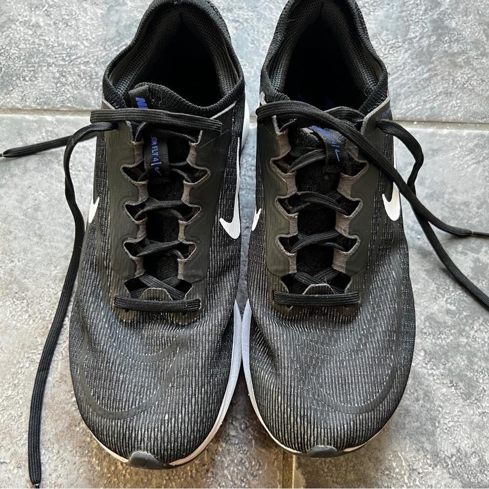 Men’s size 7-Nike Zoom Fly 4. These are in amazing condition.